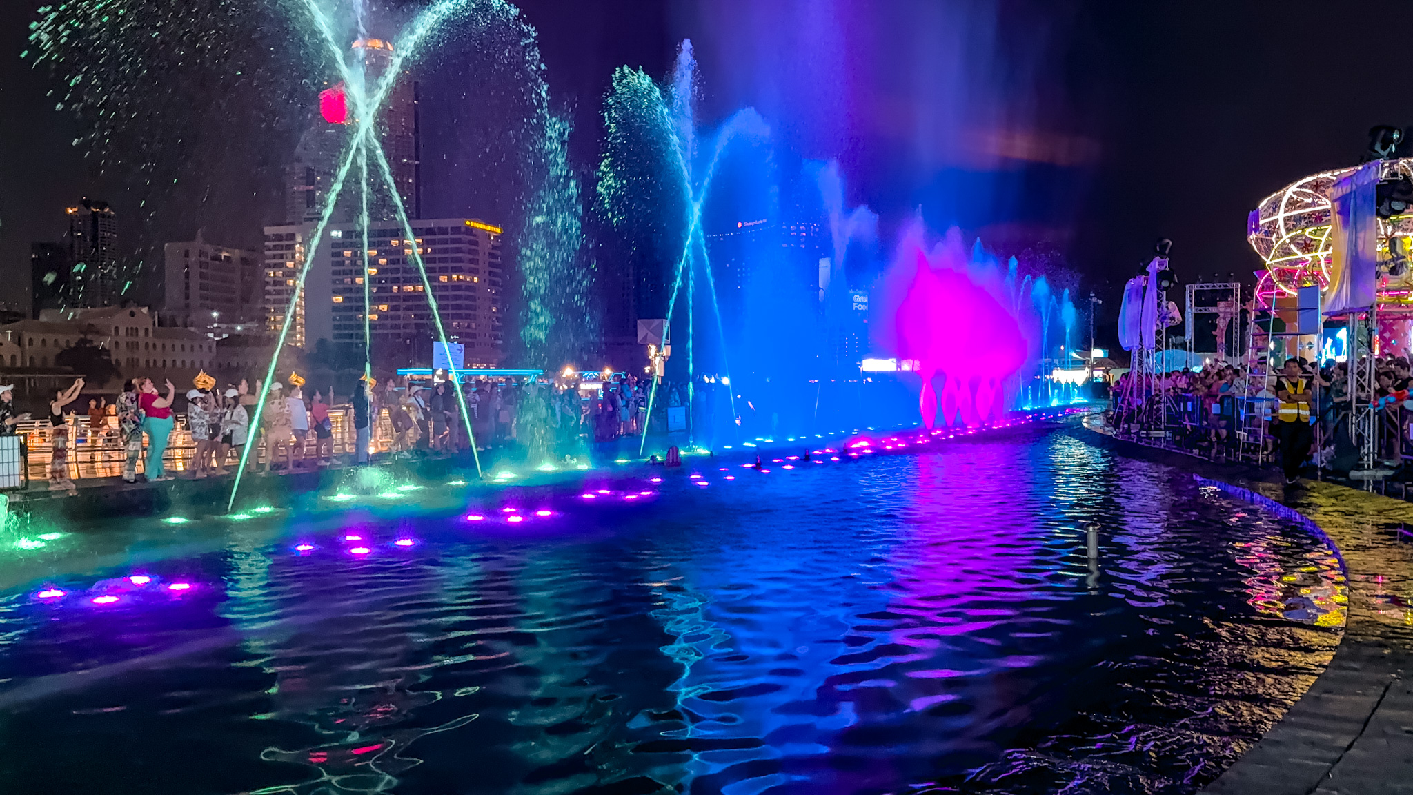 icon water show.jpg